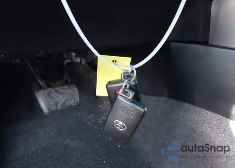 2018 Toyota Rav4 Xle from USA, damaged, VIN JTMRFREV7JJ176098